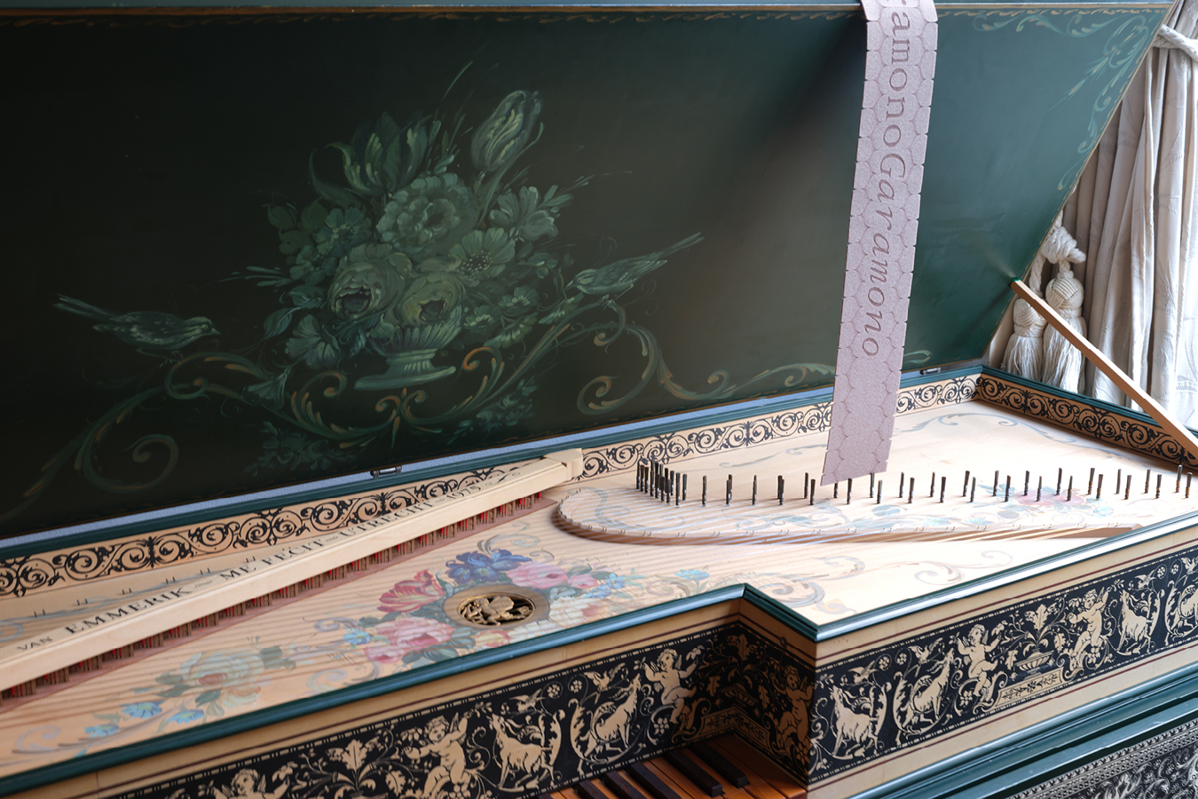 WiseType®, typeface: Garamono (Fig. 1)